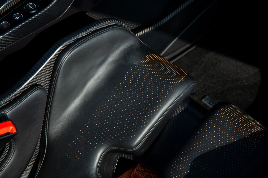 2019 McLaren Senna - Image 29 of 31
