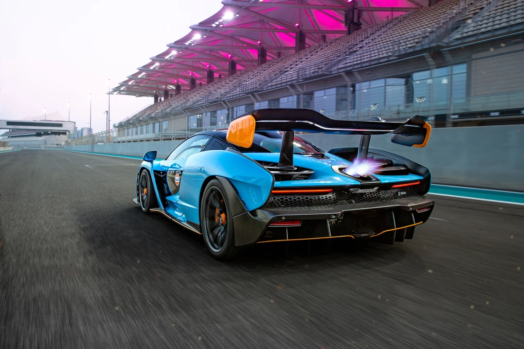 2019 McLaren Senna - Image 17 of 31