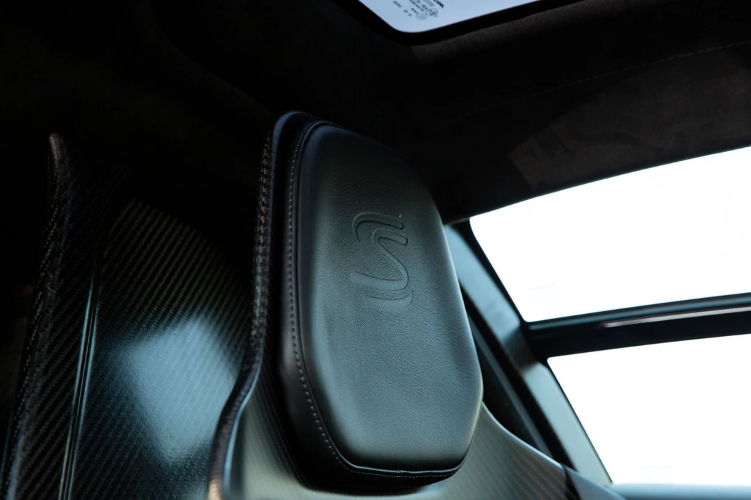2019 McLaren Senna - Image 21 of 31