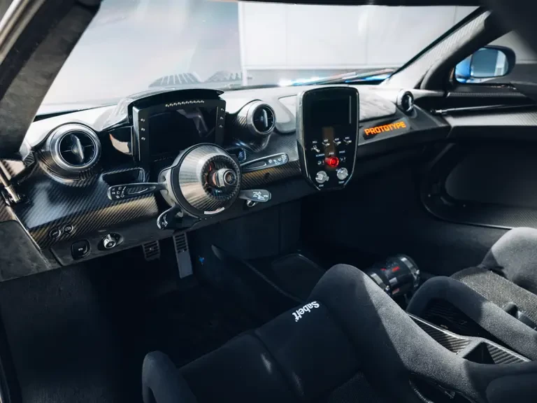 2019 McLaren Senna - Image 25 of 31