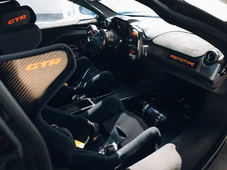 2019 McLaren Senna - Image 14 of 31