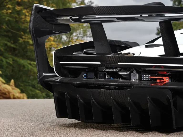 2019 McLaren Senna - Image 26 of 31