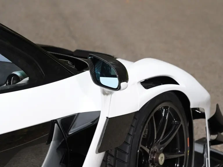 2019 McLaren Senna - Image 24 of 31