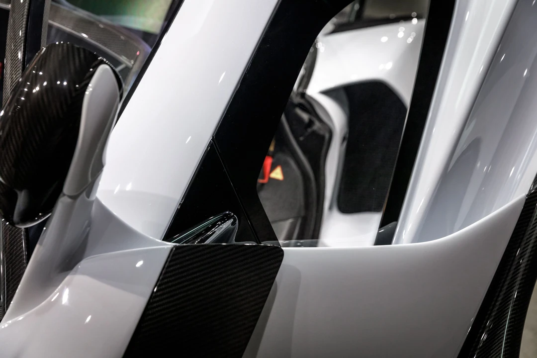 2019 McLaren Senna - Image 7 of 31