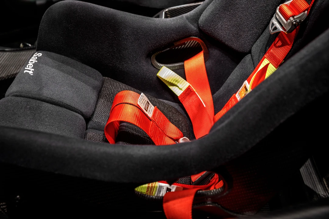 2019 McLaren Senna - Image 16 of 31