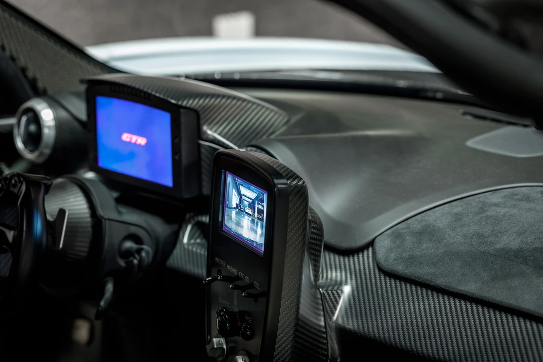 2019 McLaren Senna - Image 20 of 31