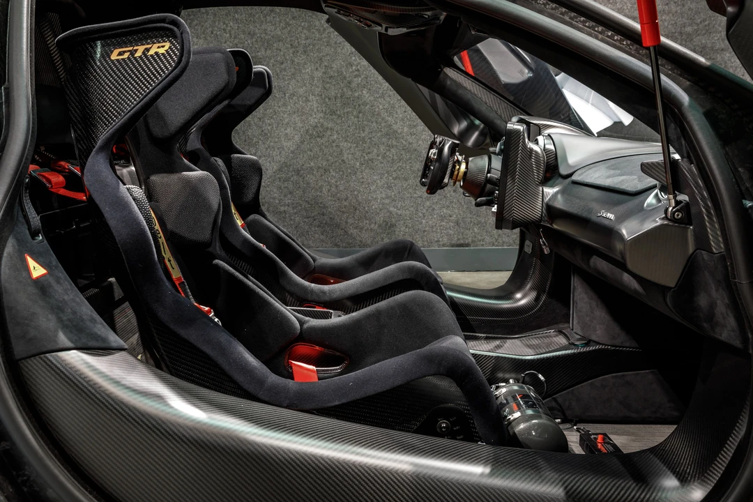 2019 McLaren Senna - Image 15 of 31
