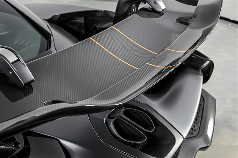 2019 McLaren Senna - Image 17 of 31