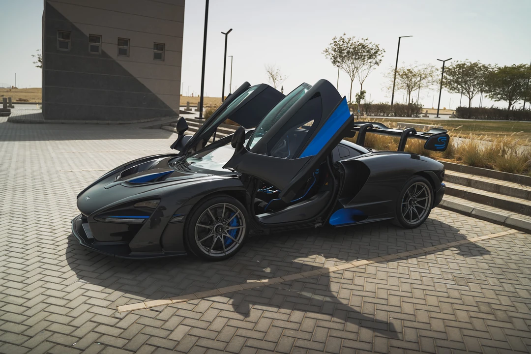 2019 McLaren Senna - Image 28 of 31