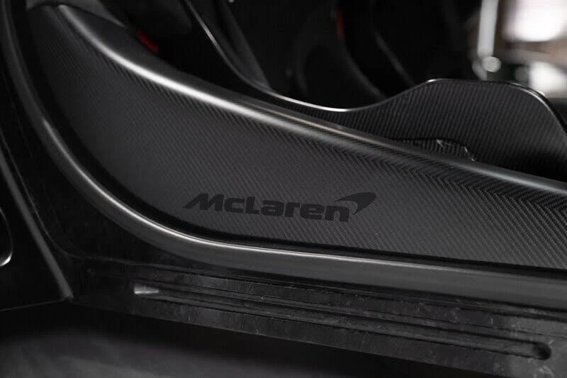 2019 McLaren Senna - Image 26 of 31
