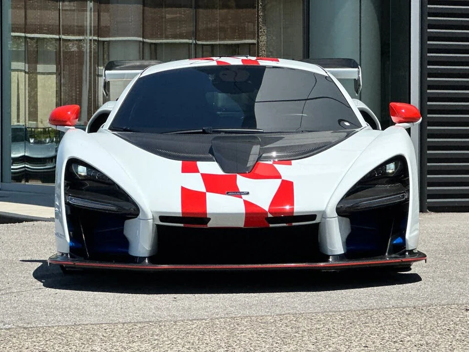 2019 McLaren Senna - Image 11 of 31