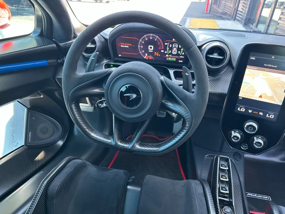 2019 McLaren Senna - Image 14 of 31
