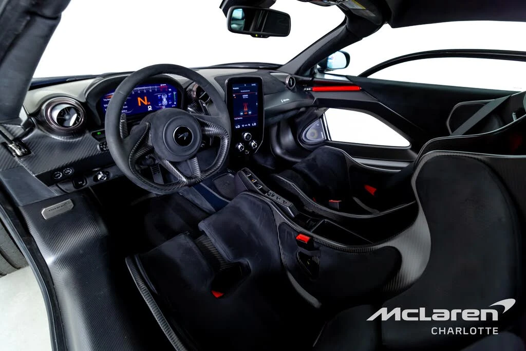 2019 McLaren Senna - Image 13 of 31