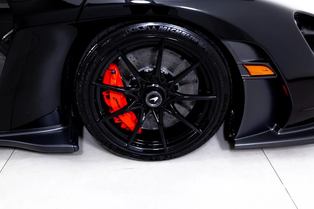 2019 McLaren Senna - Image 31 of 31