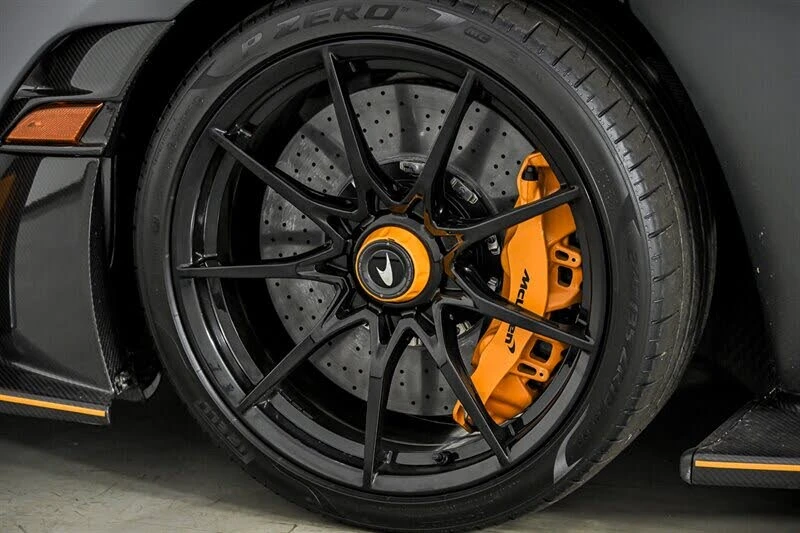 2019 McLaren Senna - Image 22 of 31