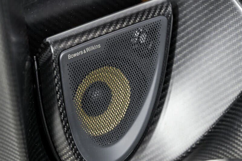 2019 McLaren Senna - Image 25 of 31