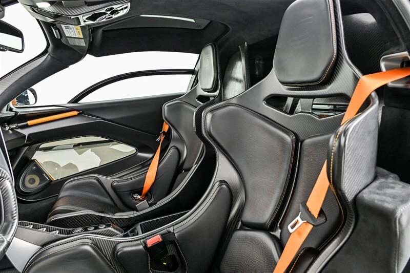 2019 McLaren Senna - Image 28 of 31