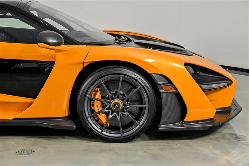 2019 McLaren Senna - Image 19 of 31