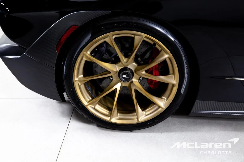 2019 McLaren Senna - Image 29 of 31
