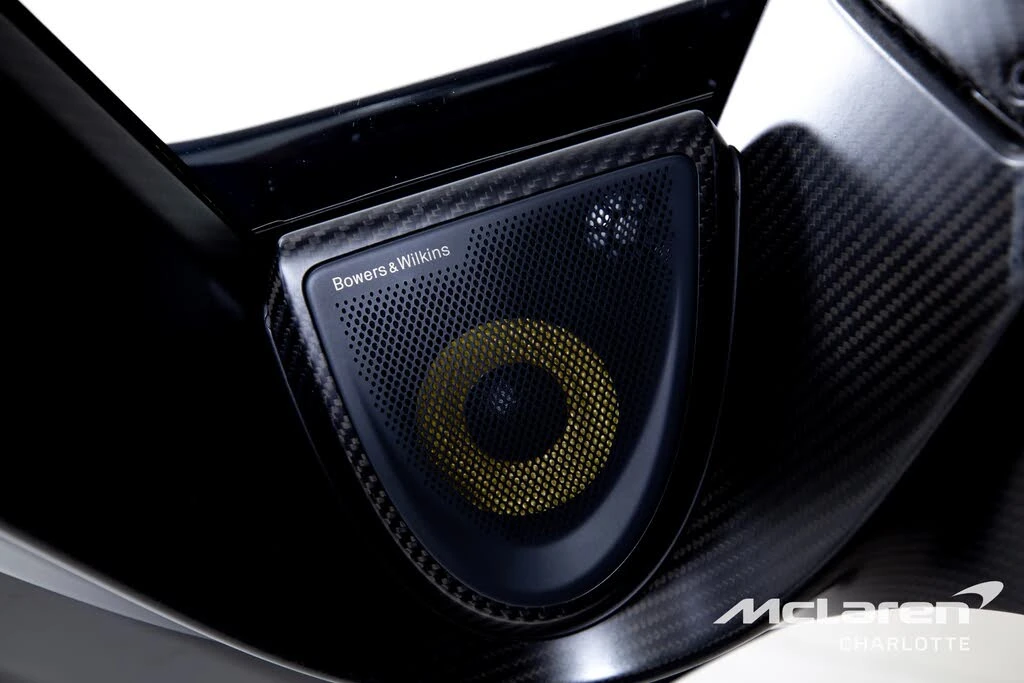 2019 McLaren Senna - Image 22 of 31