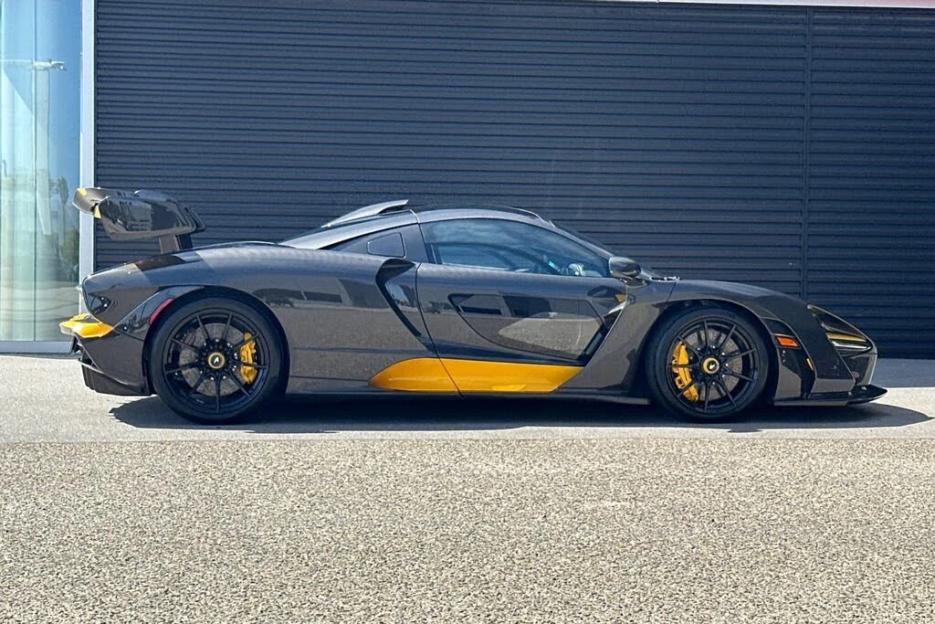 2019 McLaren Senna - Image 9 of 31