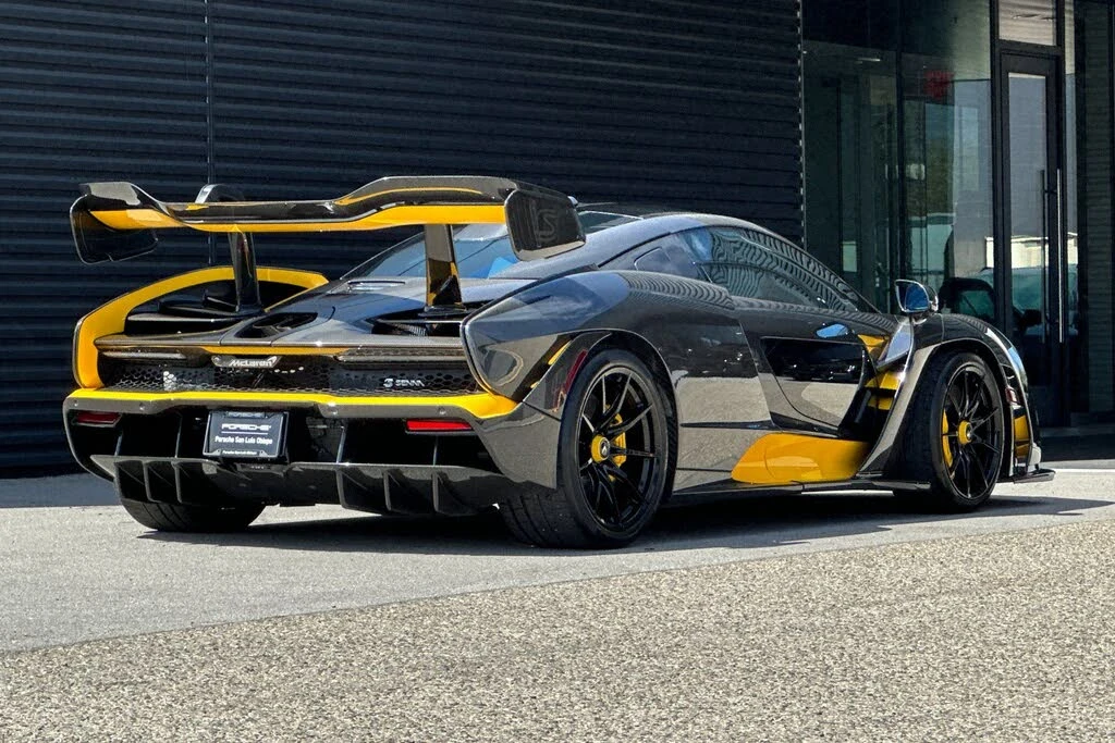 2019 McLaren Senna - Image 8 of 31