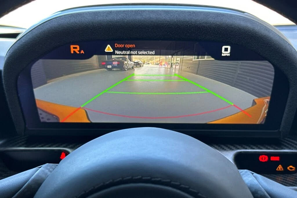 2019 McLaren Senna - Image 22 of 31