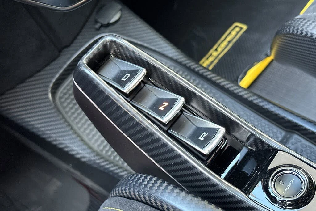 2019 McLaren Senna - Image 26 of 31