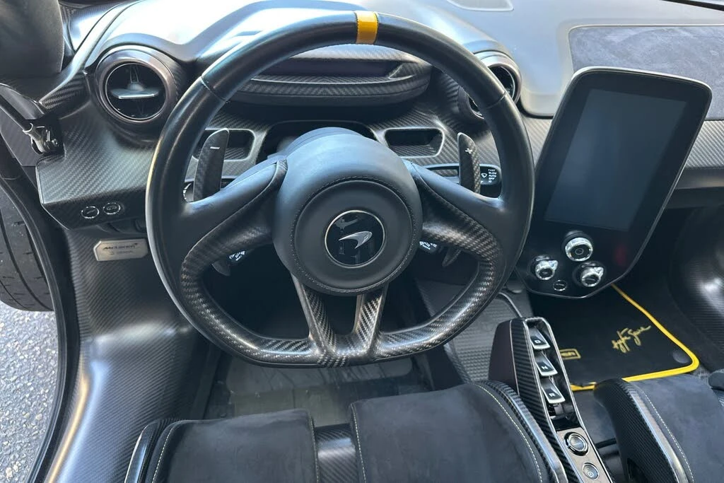 2019 McLaren Senna - Image 15 of 31