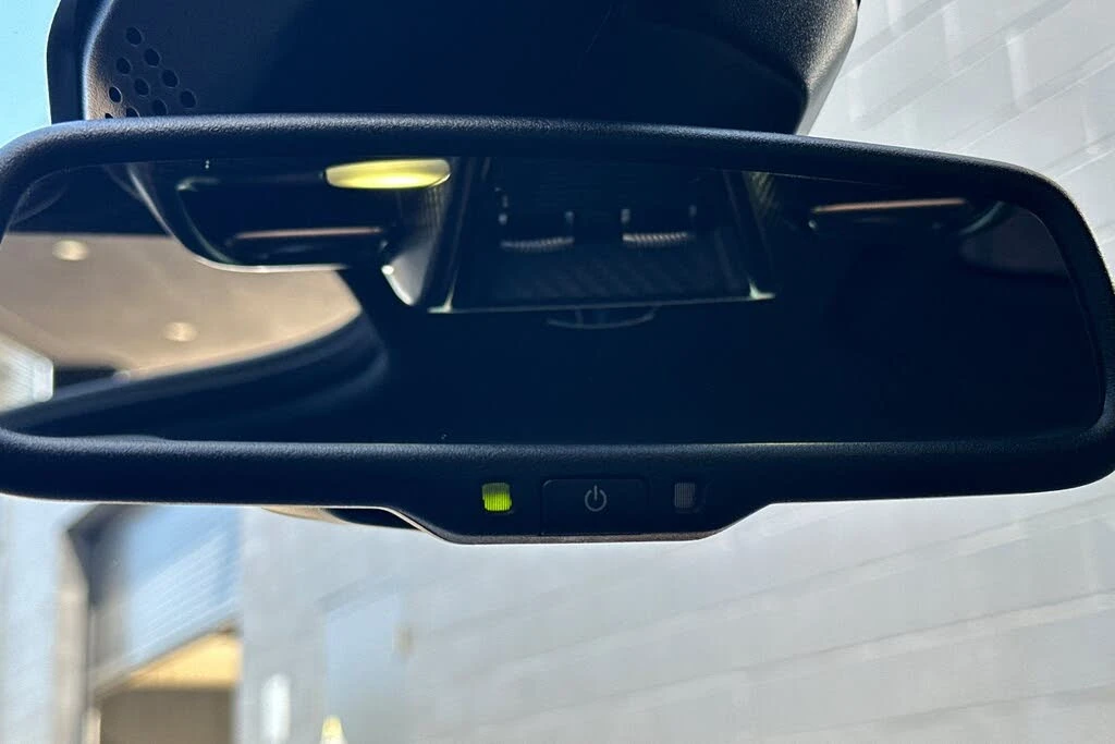 2019 McLaren Senna - Image 20 of 31
