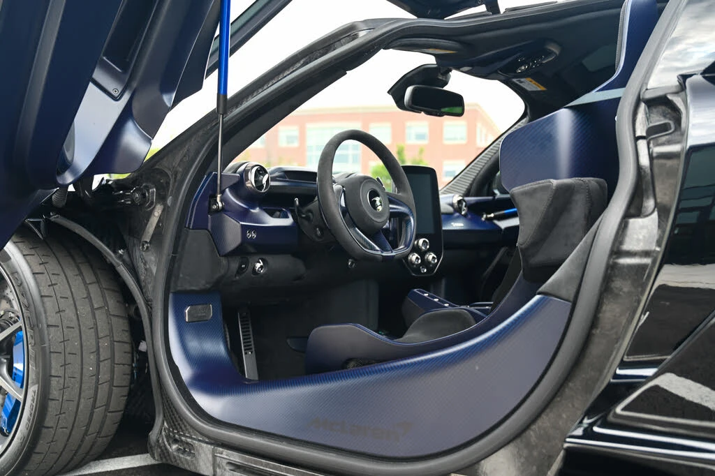 2019 McLaren Senna - Image 2 of 31