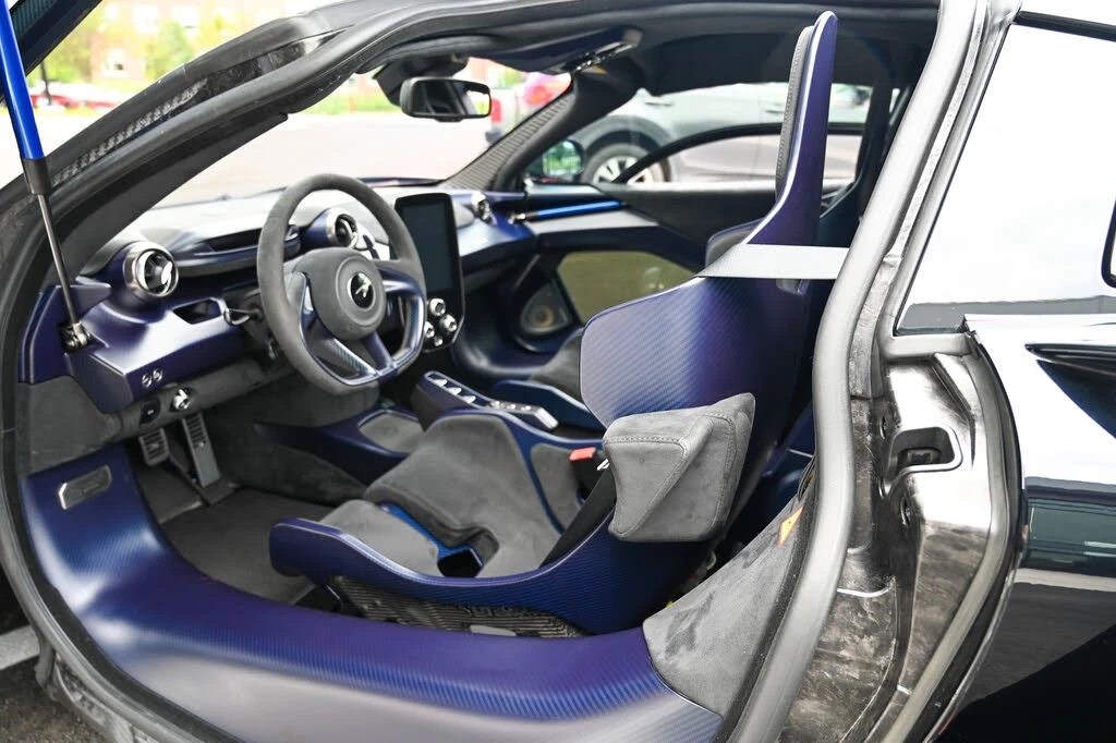 2019 McLaren Senna - Image 26 of 31