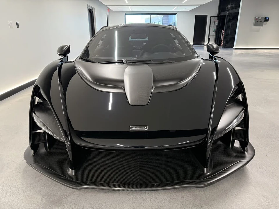2019 McLaren Senna - Image 17 of 31