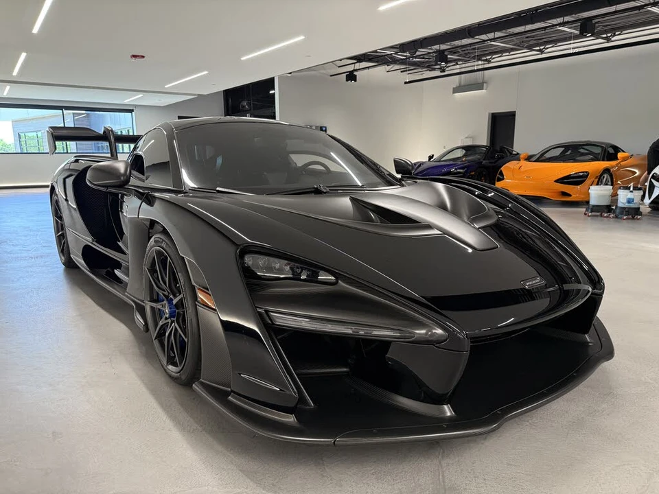 2019 McLaren Senna - Image 14 of 31