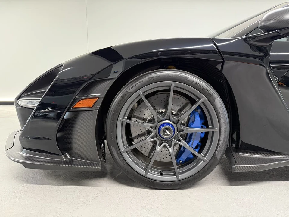 2019 McLaren Senna - Image 24 of 31