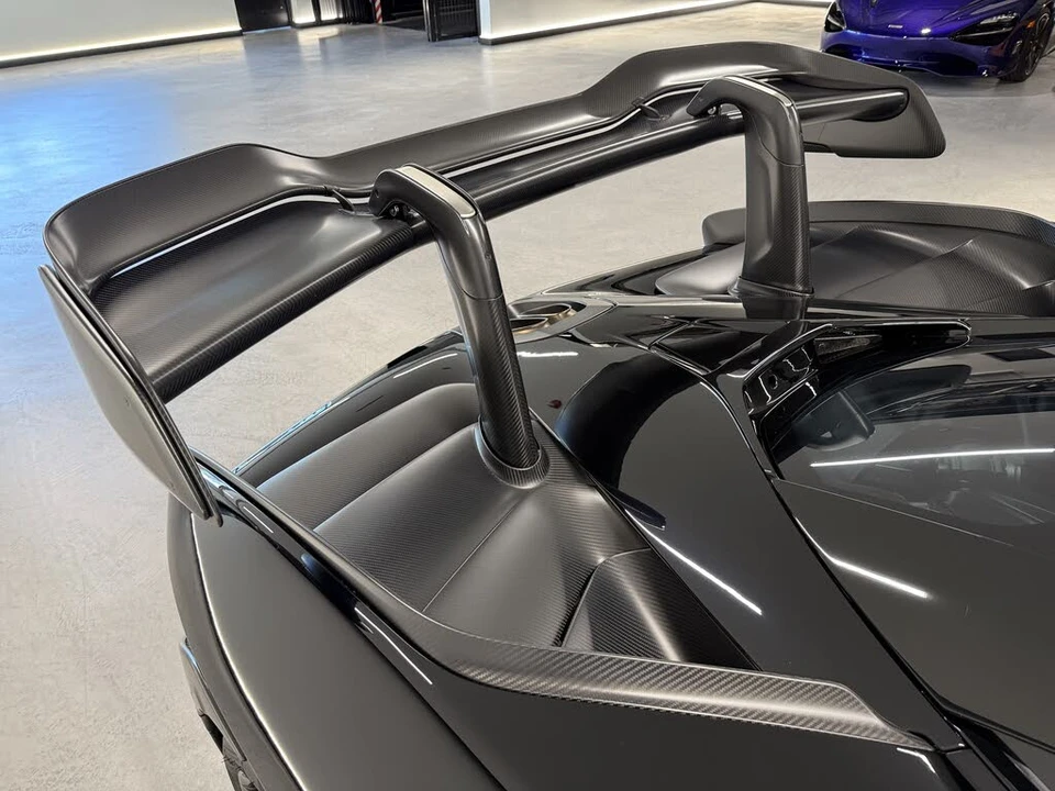 2019 McLaren Senna - Image 11 of 31