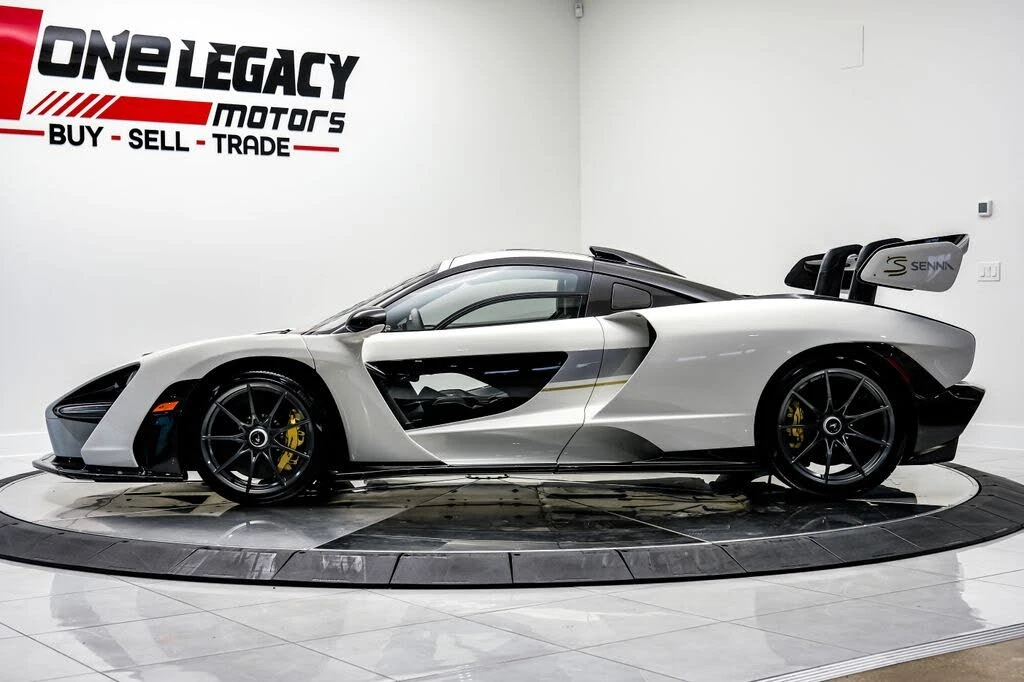 2019 McLaren Senna - Image 13 of 31