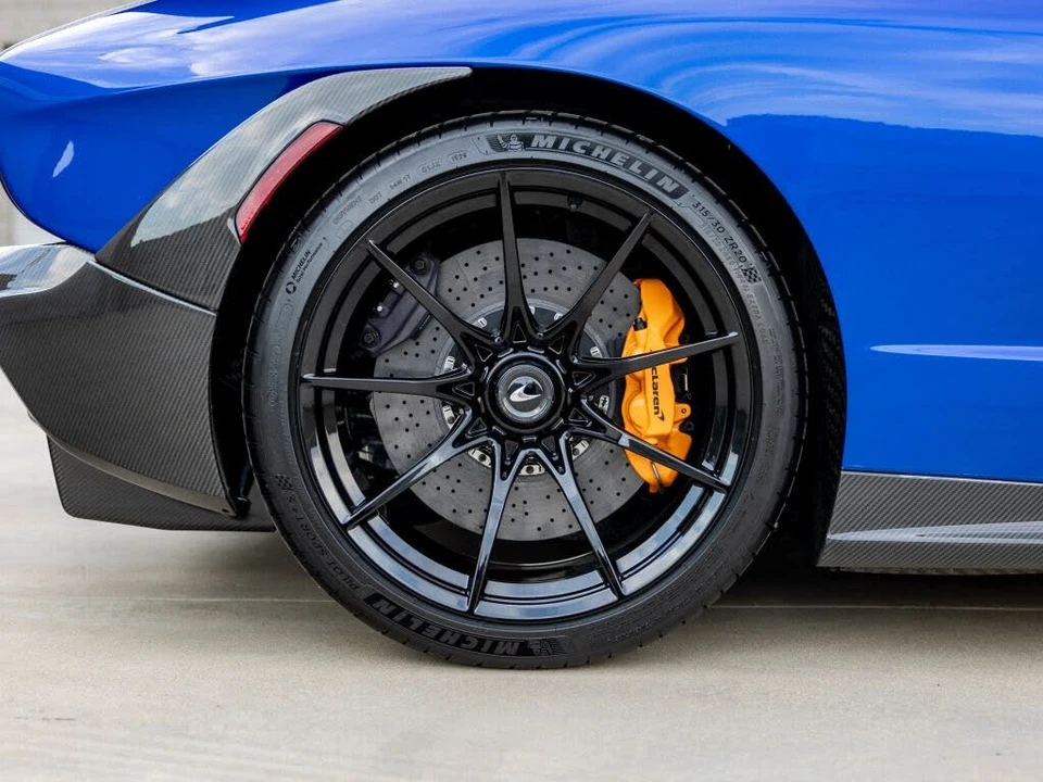 2019 McLaren Senna - Image 31 of 31