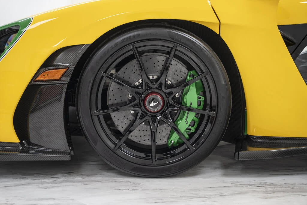 2019 McLaren Senna - Image 28 of 31
