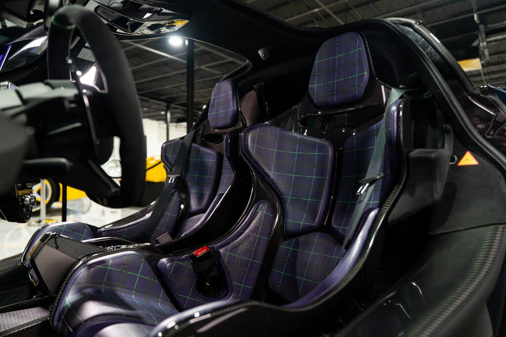 2019 McLaren Senna - Image 18 of 31