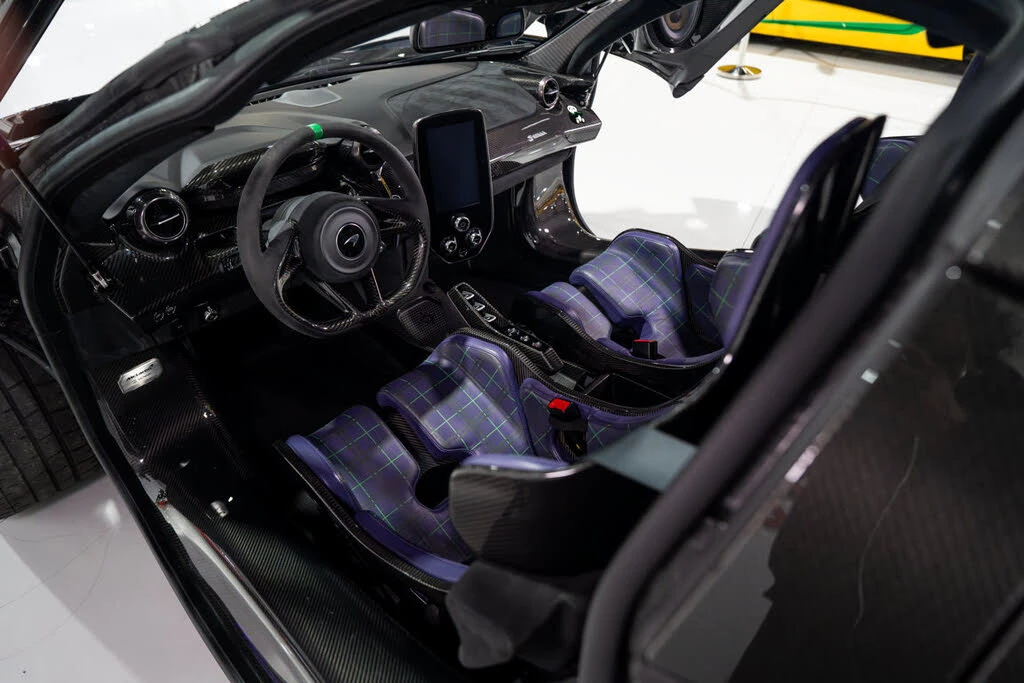2019 McLaren Senna - Image 17 of 31