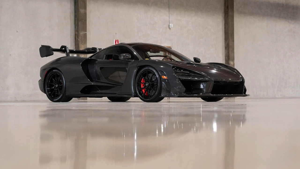 2019 McLaren Senna - Image 15 of 31