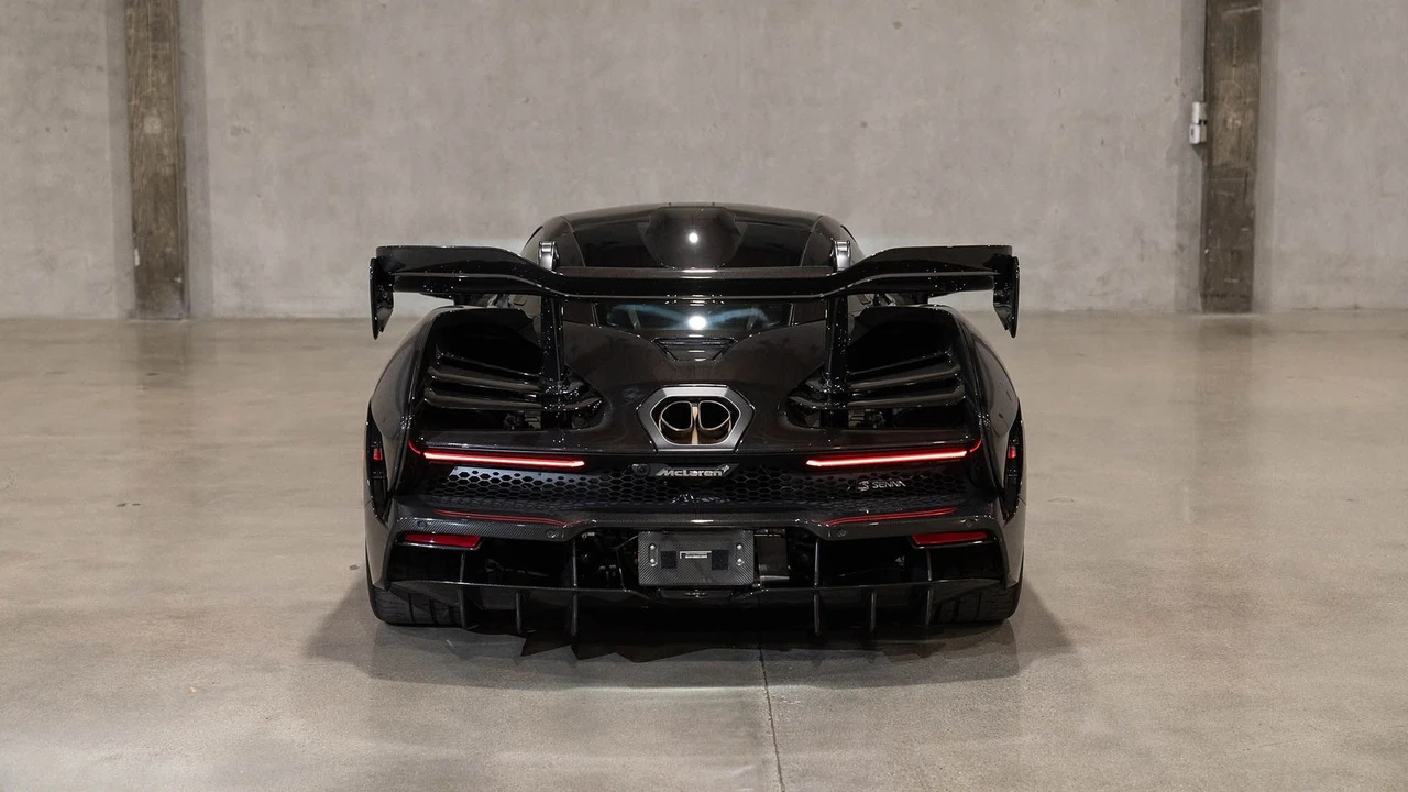 2019 McLaren Senna - Image 26 of 31