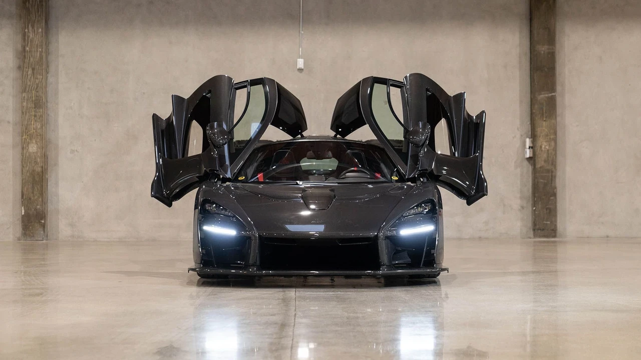 2019 McLaren Senna - Image 6 of 31