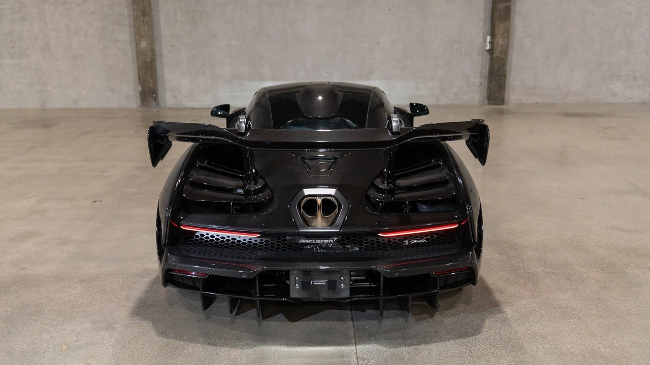 2019 McLaren Senna - Image 29 of 31
