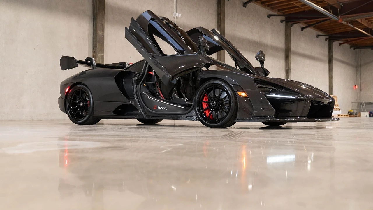 2019 McLaren Senna - Image 19 of 31
