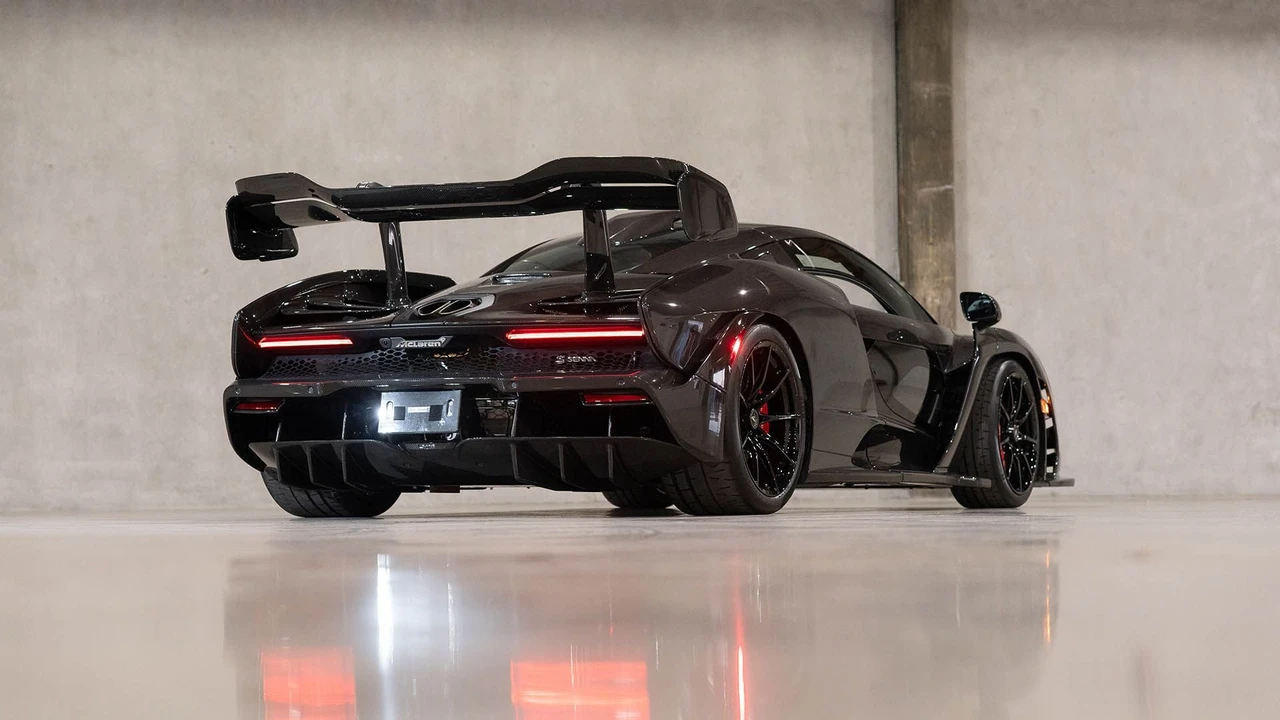 2019 McLaren Senna - Image 20 of 31