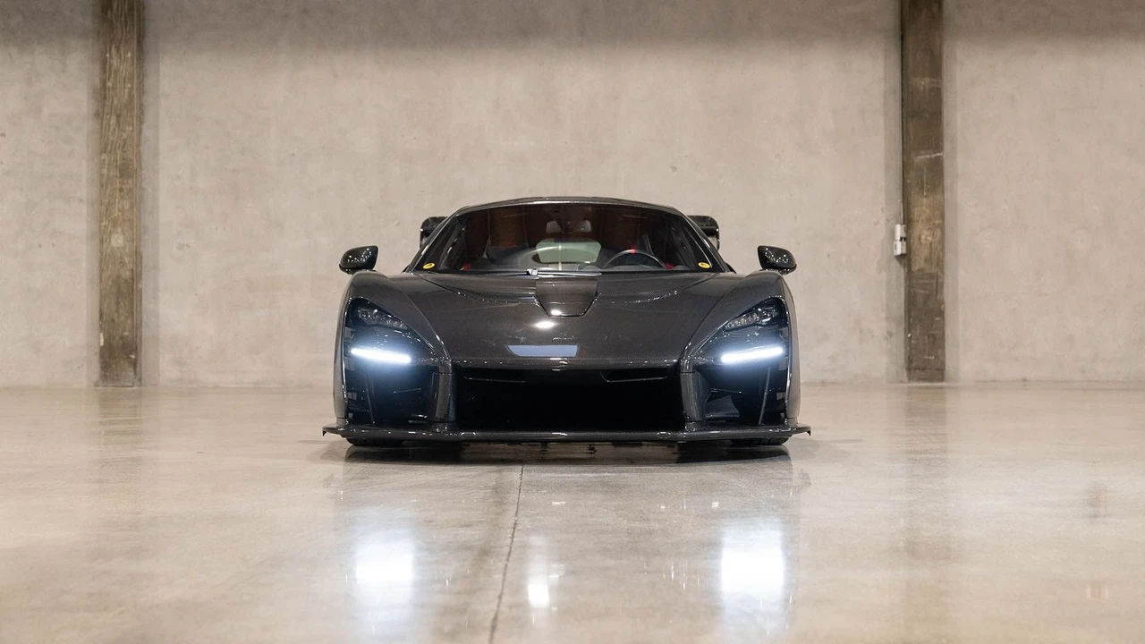 2019 McLaren Senna - Image 12 of 31