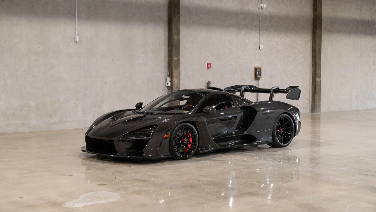 2019 McLaren Senna - Image 2 of 31