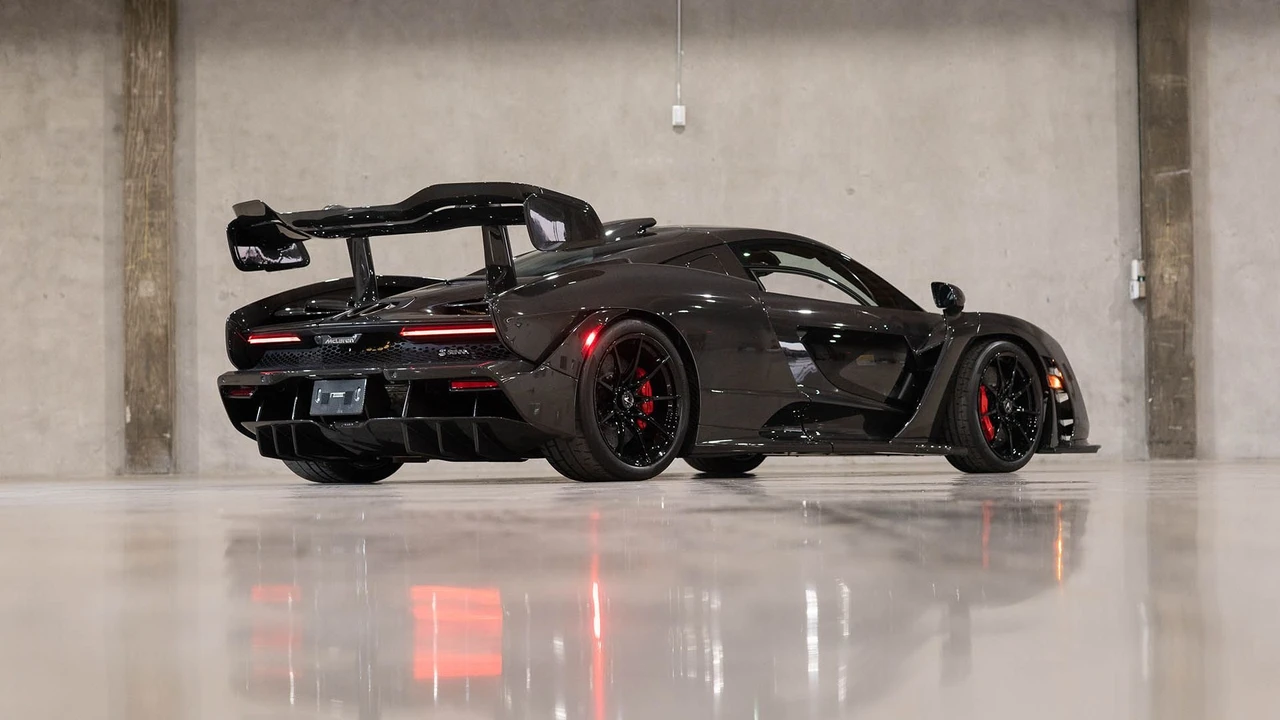 2019 McLaren Senna - Image 18 of 31